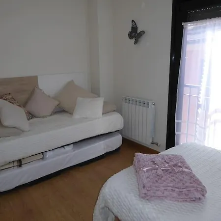 El Enebro Apartment *